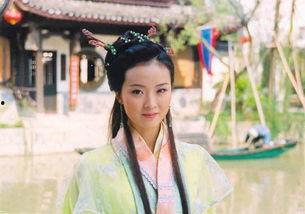 丫环最新爆料新闻,揭秘明星真实生活幕后真相